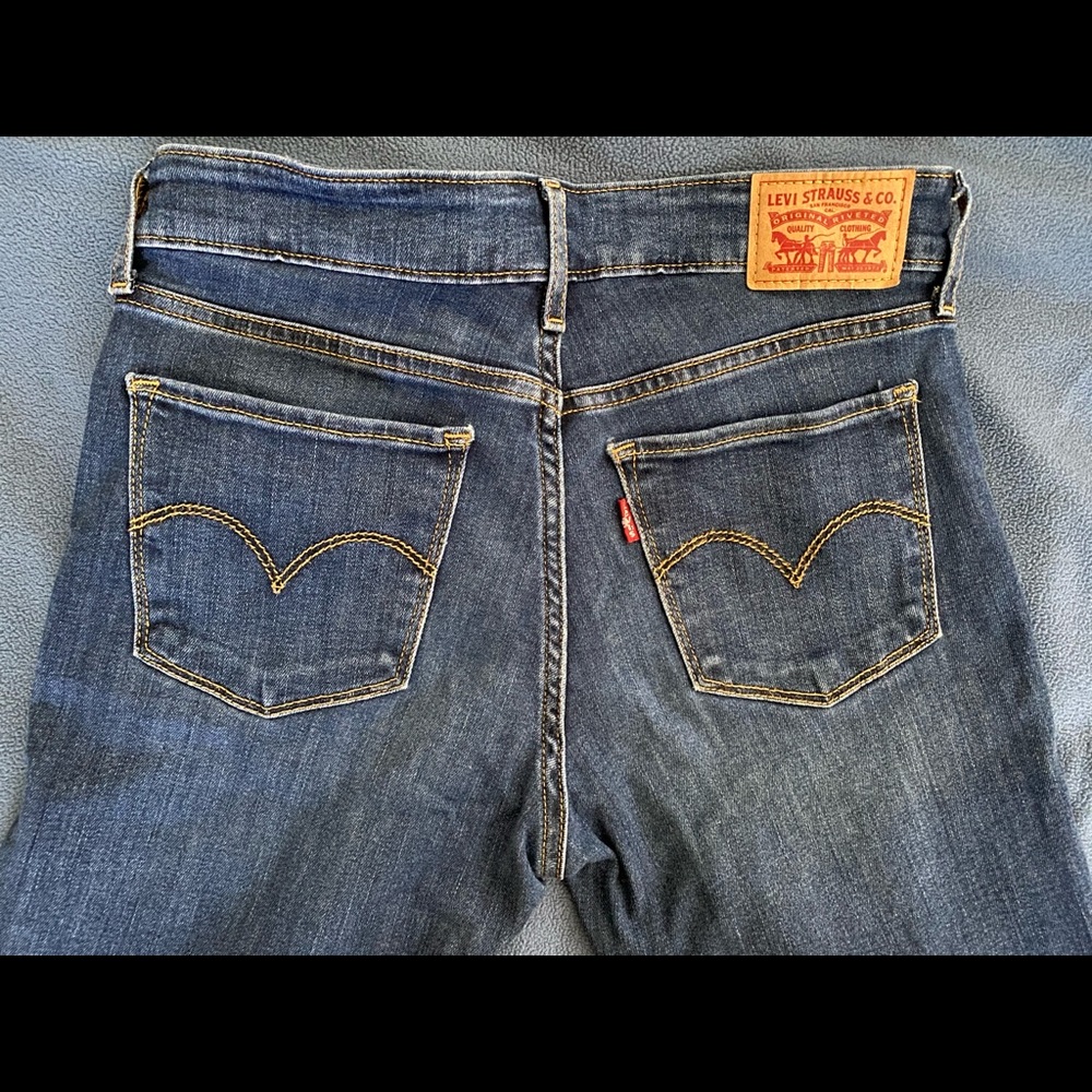 Levi’s 711 Skinny (Ankle) Jeans - Picture 3 of 7
